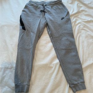 Nike Tech Fleece - Heather Grey